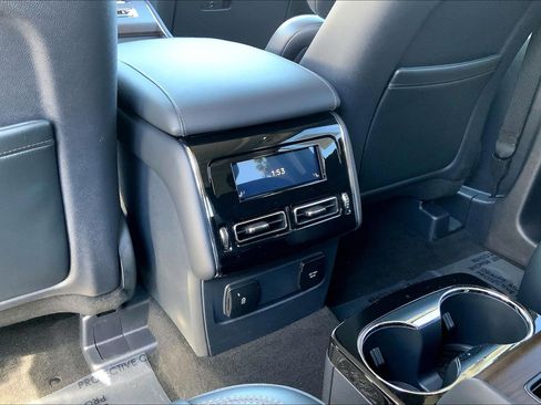 Used 2025 Lincoln Aviator Reserve w/ Equipment Group 201A image 33