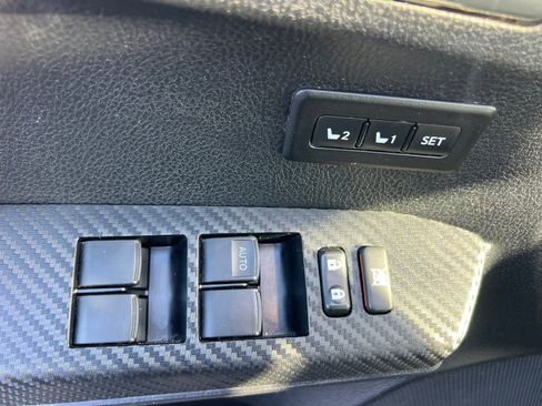 Used 2015 Toyota RAV4 Limited w/ Technology Package AWD/4WD image 27