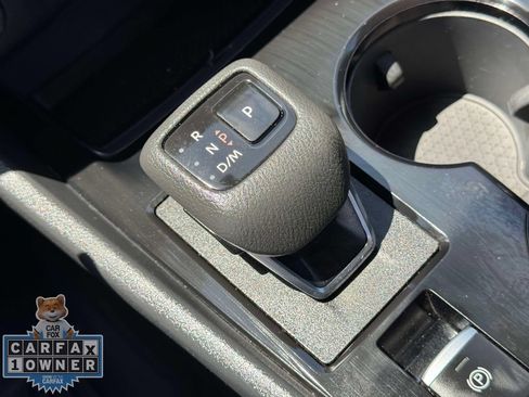 Used 2025 Nissan Rogue SV AWD/4WD image 32