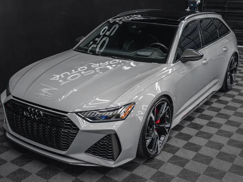 Used 2021 Audi RS 6 w/ Carbon Optic Package AWD/4WD image 30