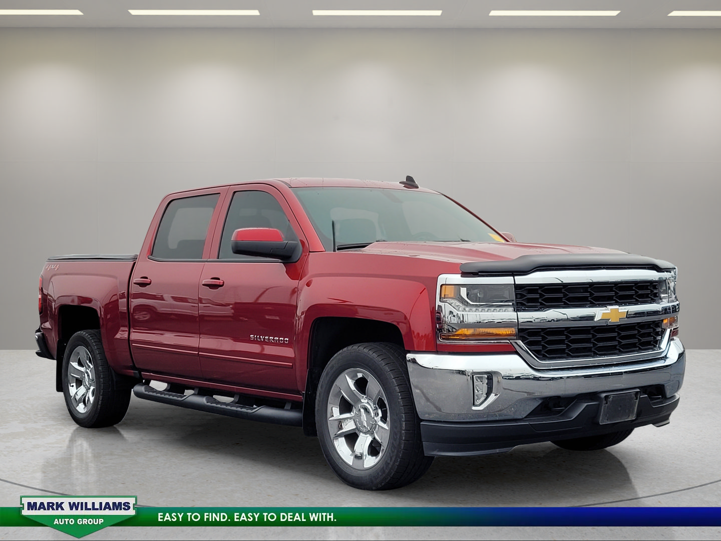 Used 2018 Chevrolet Silverado 1500 LT w/ LT Eassist Package AWD/4WD image 1