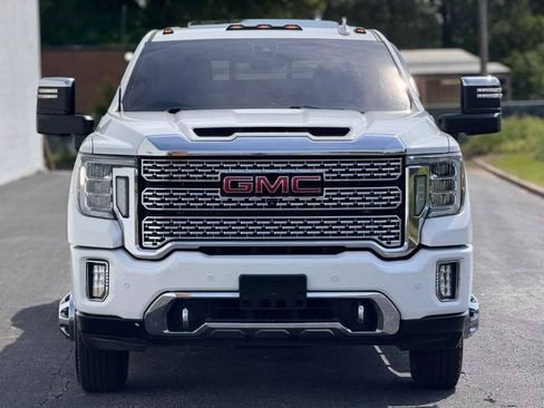 Used 2020 GMC Sierra 3500 Denali w/ Denali Ultimate Package AWD/4WD image 2