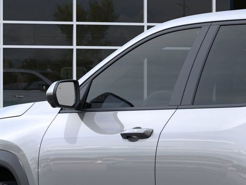 New 2026 Chevrolet Equinox LT w/ Safety and Technology Package image 12