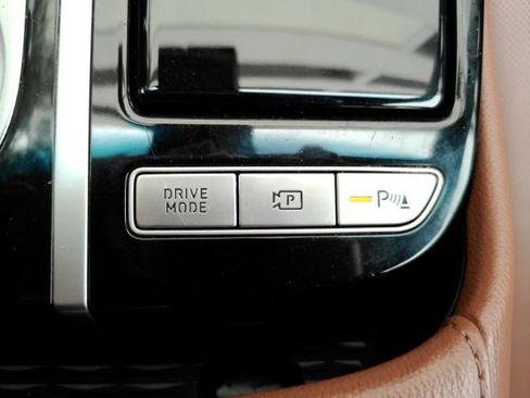 Used 2021 Genesis G80 2.5T image 45