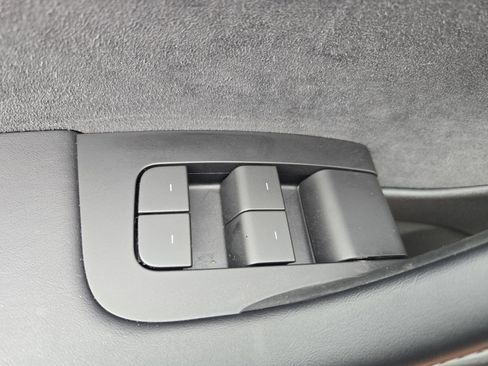 Used 2022 Tesla Model 3 RWD image 25