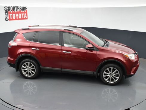 Used 2018 Toyota RAV4 Limited image 27
