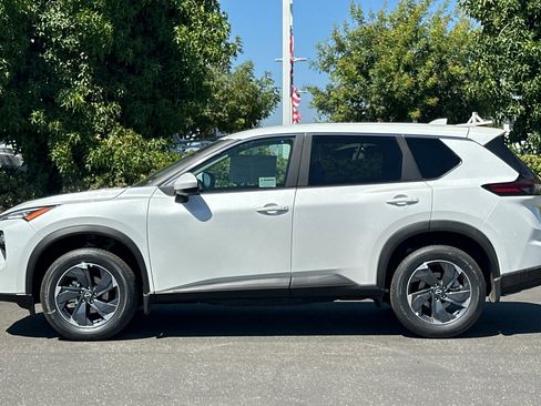 New 2026 Nissan Rogue SV image 7