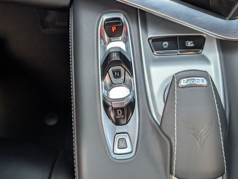 Used 2023 Chevrolet Corvette Stingray Premium Conv w/ Z51 Performance Package RWD image 32