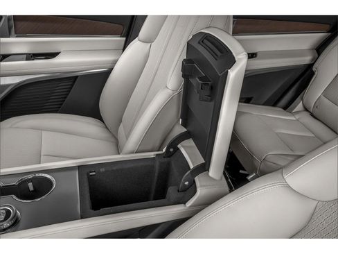 New 2026 Cadillac Vistiq Luxury AWD/4WD image 37
