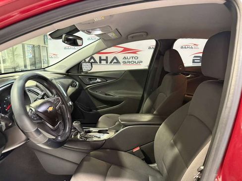 Used 2018 Chevrolet Malibu LT image 29