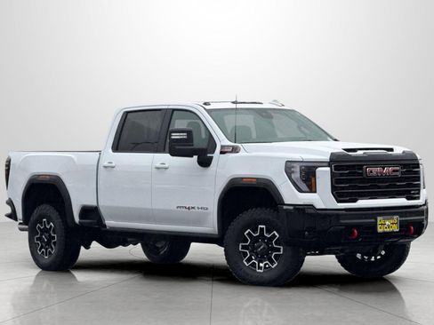 Used 2026 GMC Sierra 2500 AT4X image 2