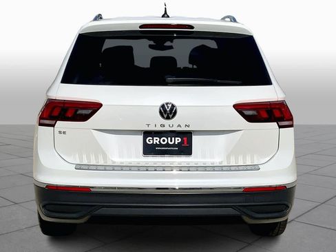Used 2023 Volkswagen Tiguan SE image 5
