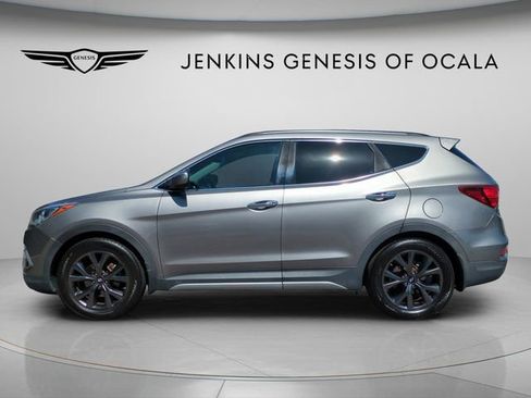 Used 2017 Hyundai Santa Fe Sport FWD image 4