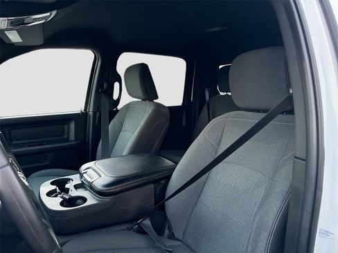 Used 2024 RAM 3500 Tradesman w/ Chrome Appearance Group image 20