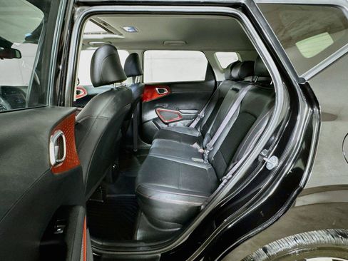Used 2023 Kia Soul GT-Line w/ GT-Line Technology Package FWD image 24