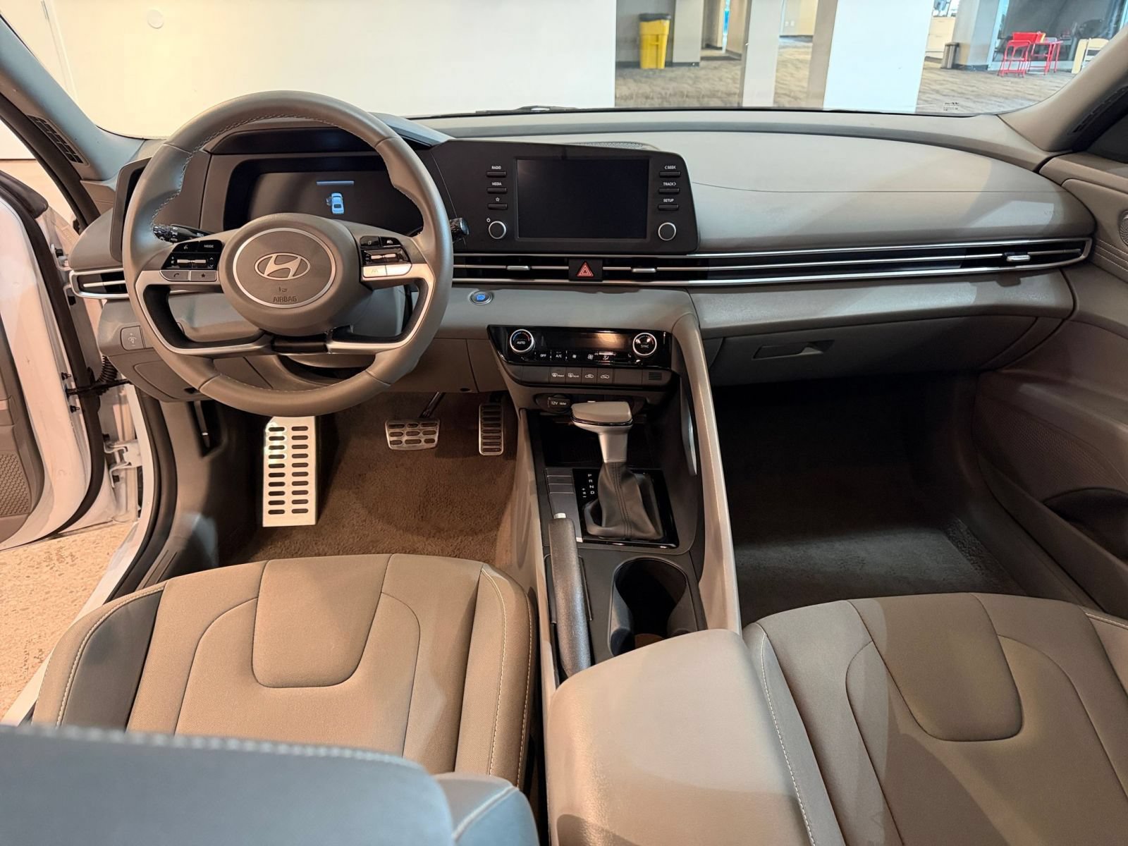 Used 2026 Hyundai Elantra Sport FWD image 31