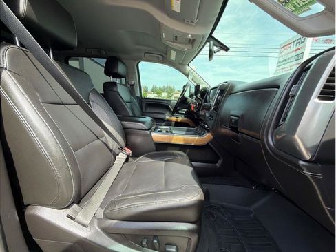 Used 2018 Chevrolet Silverado 2500 LTZ w/ Duramax Plus Package image 13