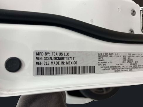 Used 2024 Jeep Compass Limited w/ High Altitude Package image 39