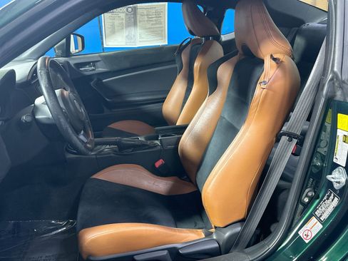 Used 2020 Toyota 86 image 13