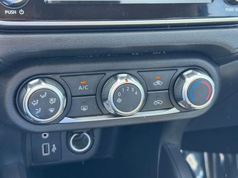 Used 2023 Nissan Versa S w/ Trunk Package image 13