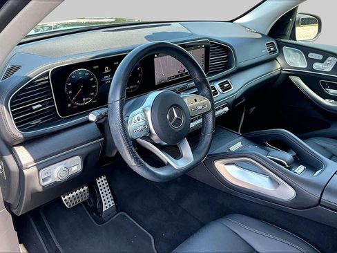 Used 2023 Mercedes-Benz GLS 450 4MATIC image 18