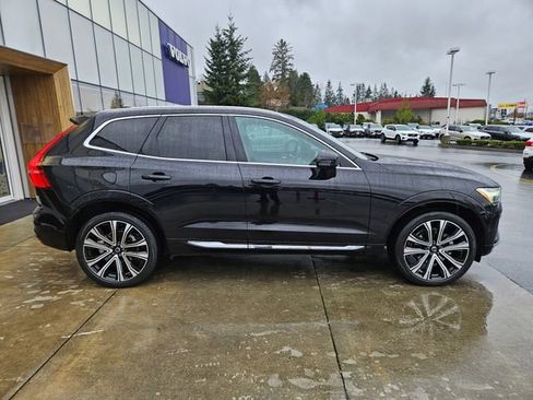 Used 2023 Volvo XC60 B5 Ultimate w/ Protection Package Premier image 4