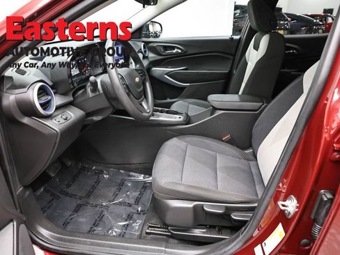 Used 2024 Chevrolet Trax LS FWD image 13
