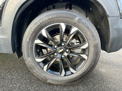 Used 2023 Chevrolet TrailBlazer LT FWD image 12