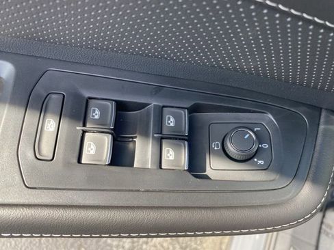 New 2026 Volkswagen Atlas Cross Sport SEL Premium R-Line AWD/4WD image 21