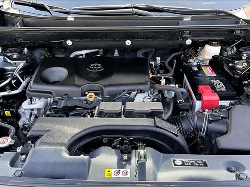 Used 2021 Toyota RAV4 XLE Premium FWD image 34