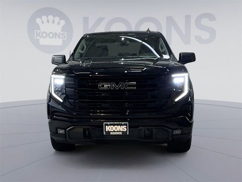 Used 2022 GMC Sierra 1500 Elevation image 19