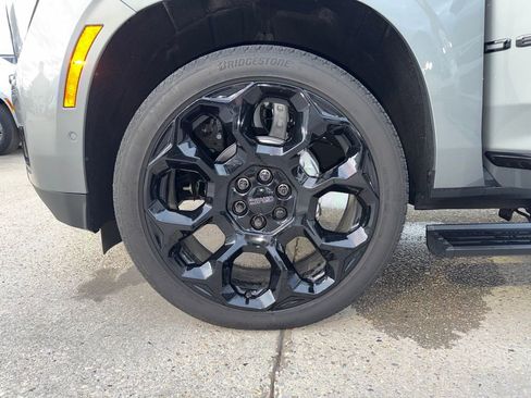 Used 2026 GMC Yukon XL Denali w/ Denali Reserve Package image 30