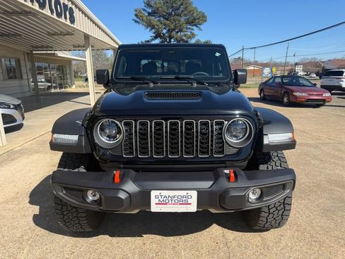 Used 2026 Jeep Gladiator Mojave image 4