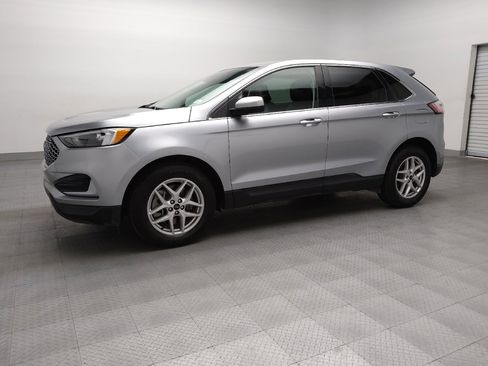 Used 2024 Ford Edge SEL image 2