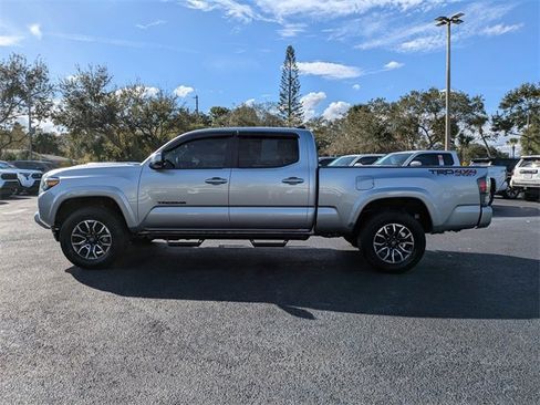 Used 2023 Toyota Tacoma TRD Sport image 7
