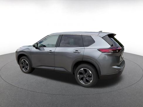 Used 2025 Nissan Rogue SV FWD image 10