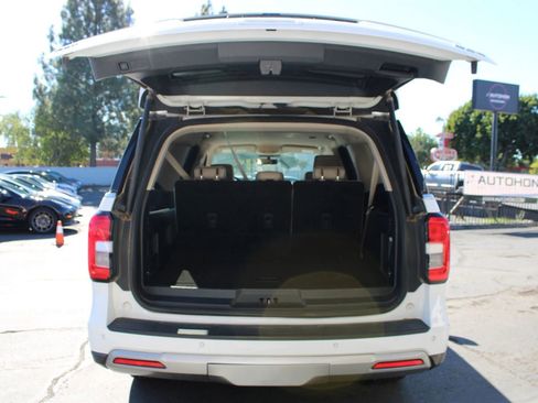 Used 2023 Ford Expedition Max XLT image 36