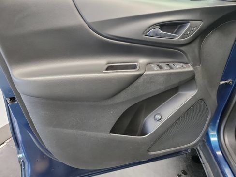 Used 2019 Chevrolet Equinox LT w/ Driver Convenience Package FWD image 13