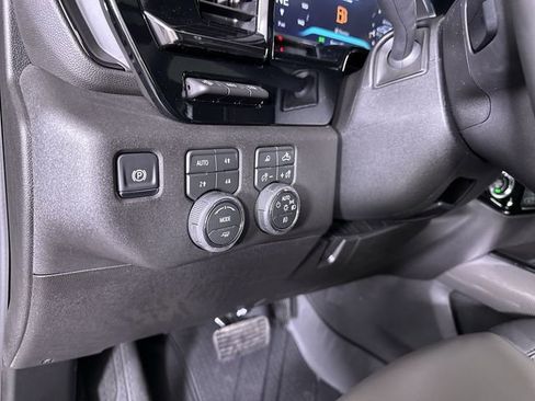 New 2026 Chevrolet Silverado 2500 ZR2 AWD/4WD image 17