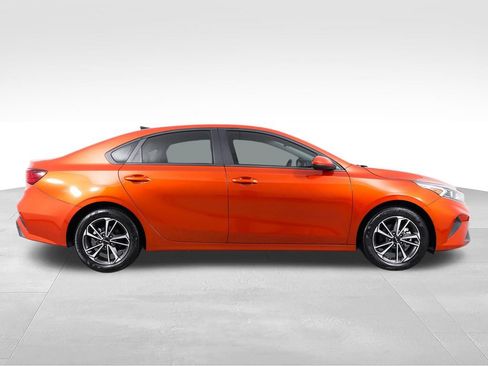 Used 2024 Kia Forte LXS FWD image 9