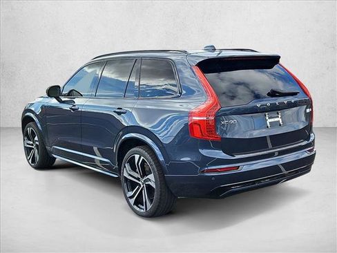 Used 2022 Volvo XC90 T8 R-Design w/ Advanced Package image 8