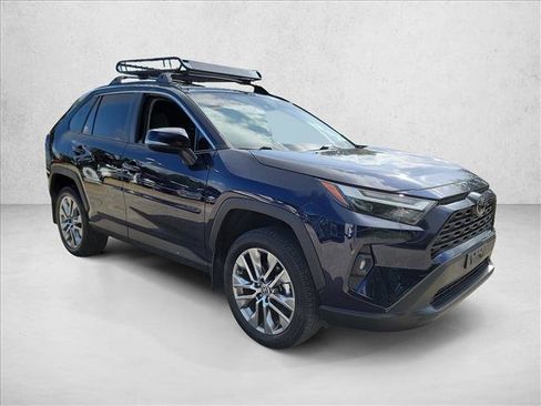 Used 2023 Toyota RAV4 XLE Premium FWD image 3