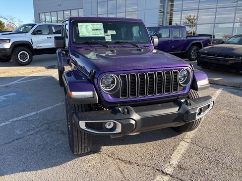 New 2026 Jeep Gladiator Sport image 8