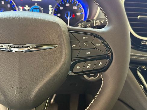 New 2026 Chrysler Pacifica Limited w/ S Appearance Package image 20