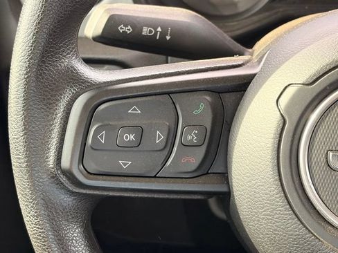 Used 2024 Jeep Gladiator Sport AWD/4WD image 14