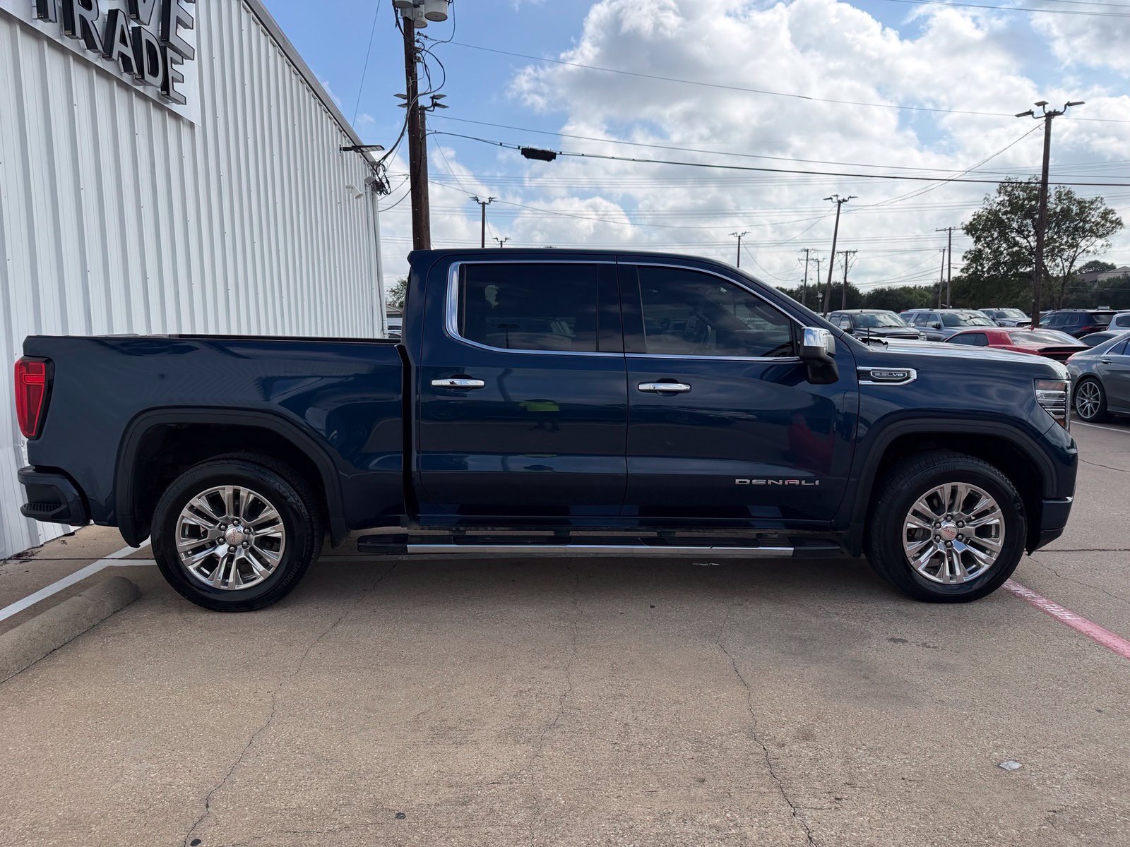 Used 2022 GMC Sierra 1500 Denali AWD/4WD image 9