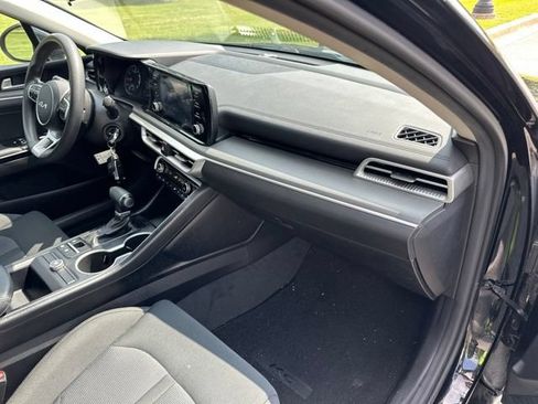 Used 2022 Kia K5 LX FWD image 27