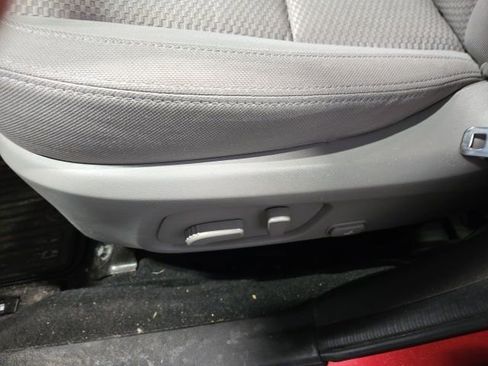 Used 2014 Subaru Forester 2.5i Premium image 8