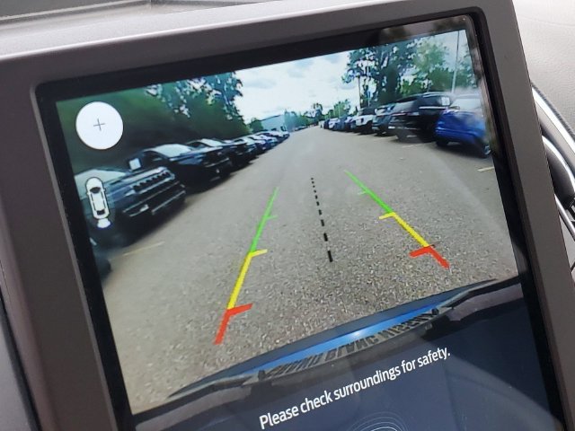Used 2021 Ford Edge Titanium w/ Equipment Group 301A FWD image 19