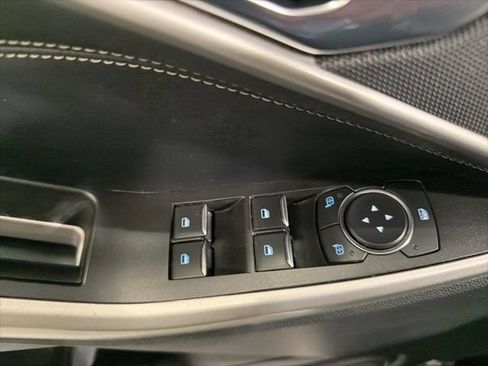 Used 2022 Ford Explorer XLT w/ Equipment Group 202A AWD/4WD image 20